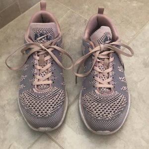 APL Techloom Pro Sneakers Sz 9.5
